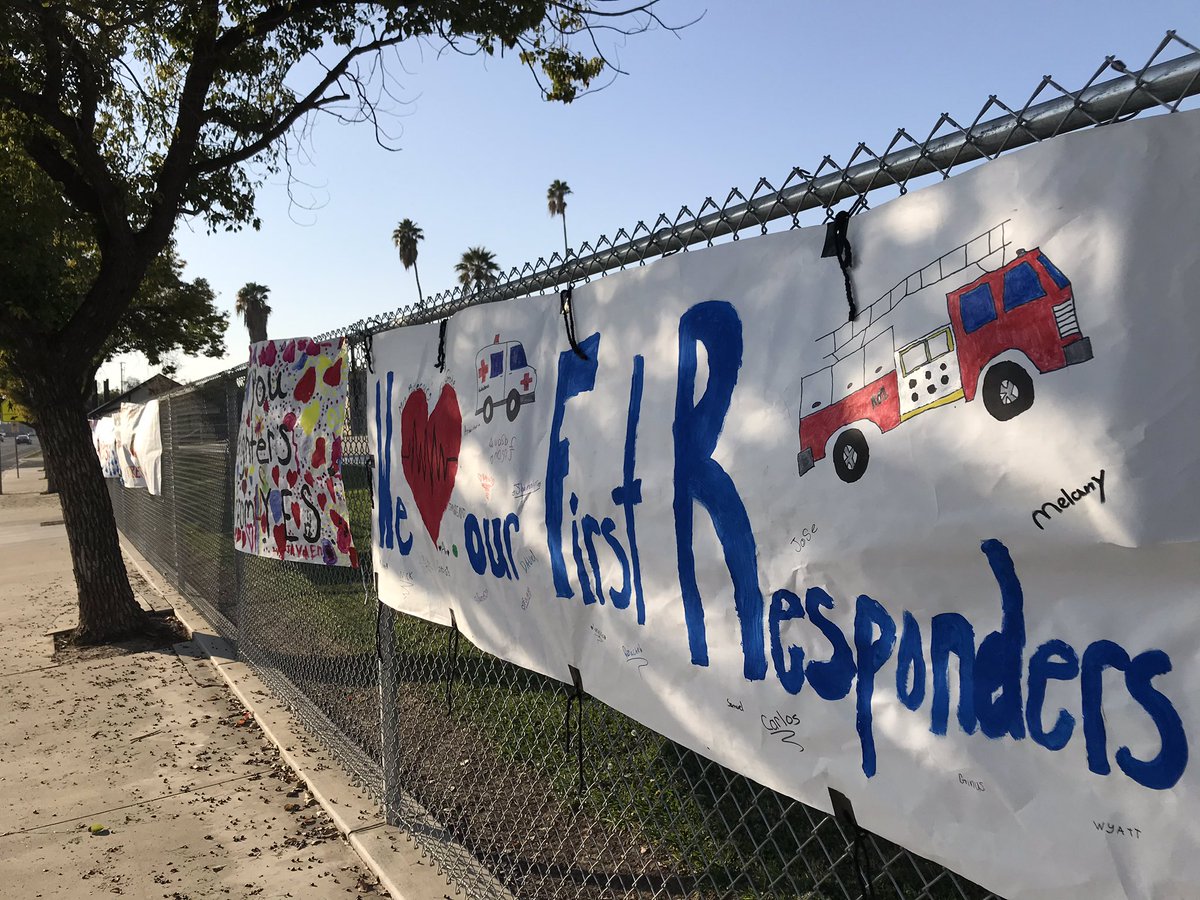 Mrs_RidenourBVE's tweet photo. Room 24 showing some love for our first responders 💕 @BelleviewDogs showing our support during a tragic week. #ilovemyschool #room24 https://t.co/Zn4Q6cVNce