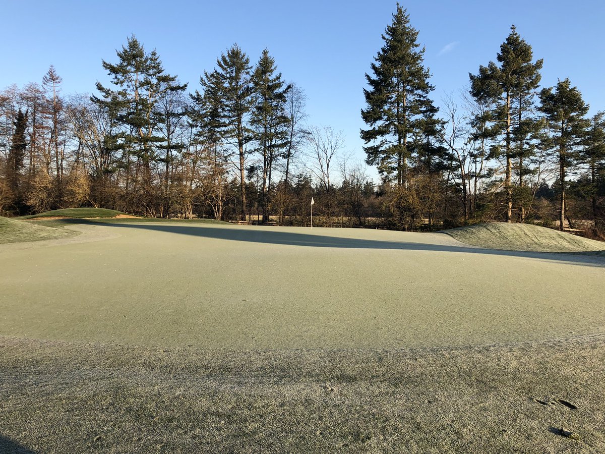 Sharpee2's tweet photo. @CordovaBay looks good...even in the frost! #epicmorning Thanks for the “exclusive” tour 😉 https://t.co/ayDpAZwvAW