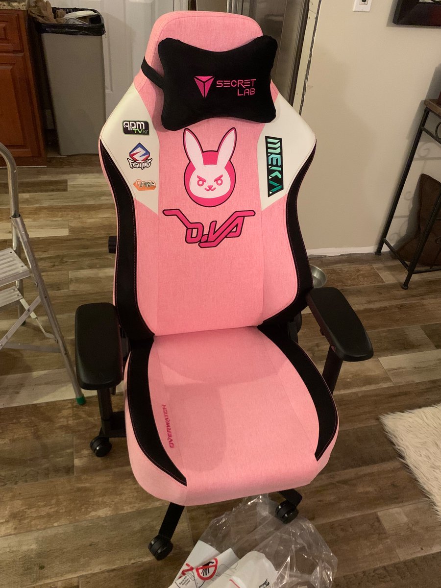 Finally got my #Secretlab setup and I have to say it is extremely comfortable <a href="/secretlabchairs/">Secretlab</a> 🔥💯