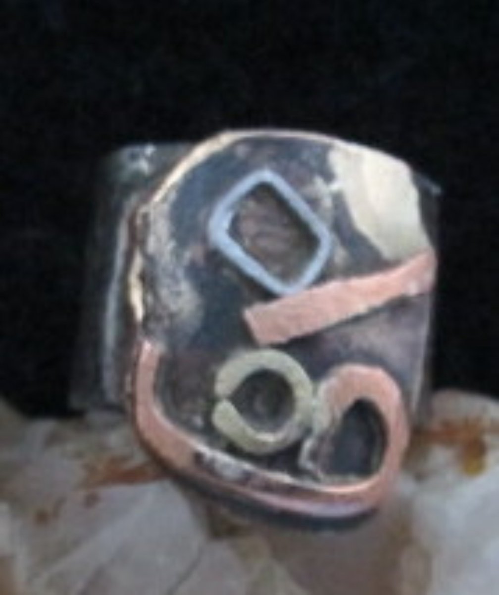 ebay.to/2TfqO15
mystic Kubera lord of wealth demon deity haunted ring offering spell cast money