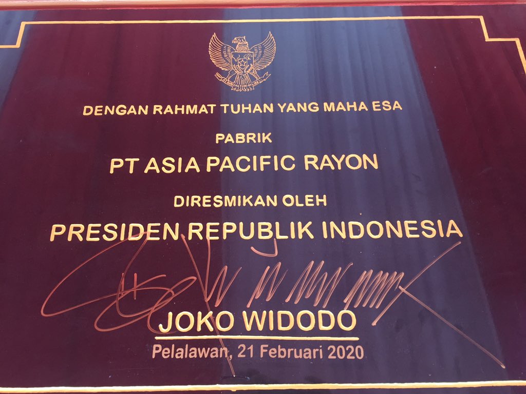ASyofiar's tweet photo. Kuatnya akar penopang pohon
Buahnya lebat pertanda subur
Alhamdulillah telah resmi PT Asia Pasific Rayon
Harapan kami negeri ini bertambah makmur.
#iloveviscose #everythingindonesia https://t.co/JwzX54Eqho