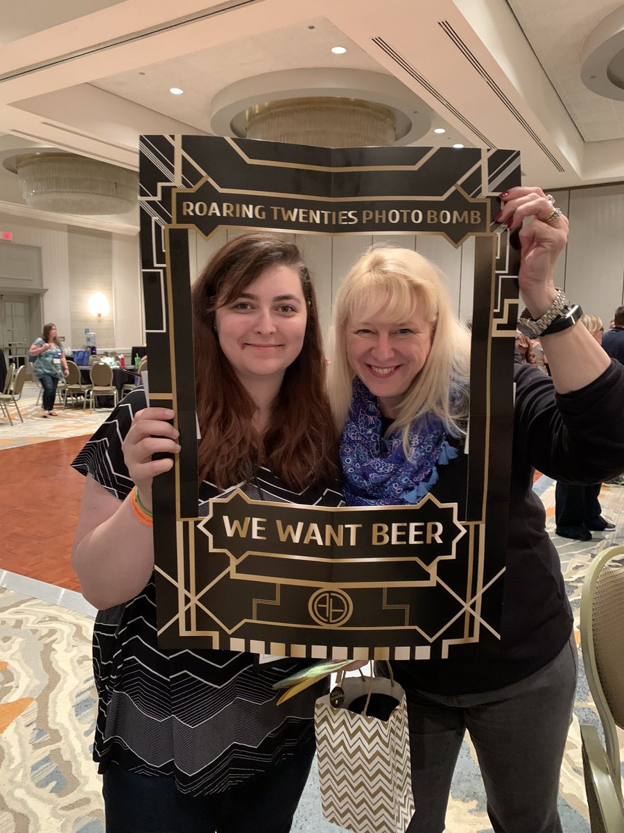 SarahM1318's tweet photo. #CMcon20 #jeanneadams19 @GailZMartin having fun with some amazing authors!!! https://t.co/bwZ2IMNlJa