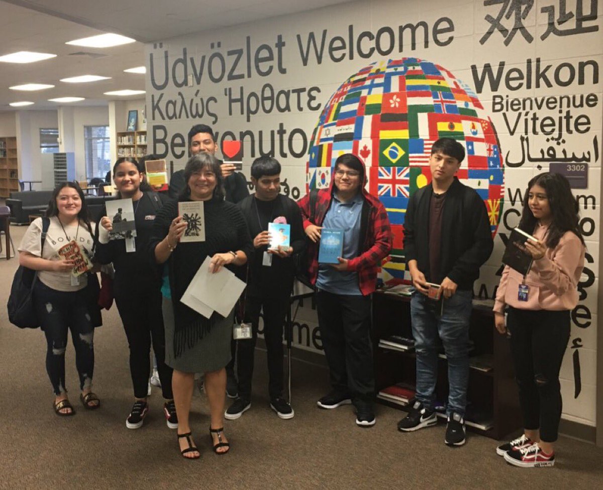 SraPolanc's tweet photo. More tha 150 books in Spanish arrived @HumbleLib. My Spanish Native Speaker Ss checked books out from famous authors like Neruda, Allende, Garcรญa Mรกrquez,Cortรกzar among others. Sweet music to the ears of a language educator! @HumbleISD_HHS #ElevatetoExcellence #Humblepride https://t.co/AfPyL8oMYI