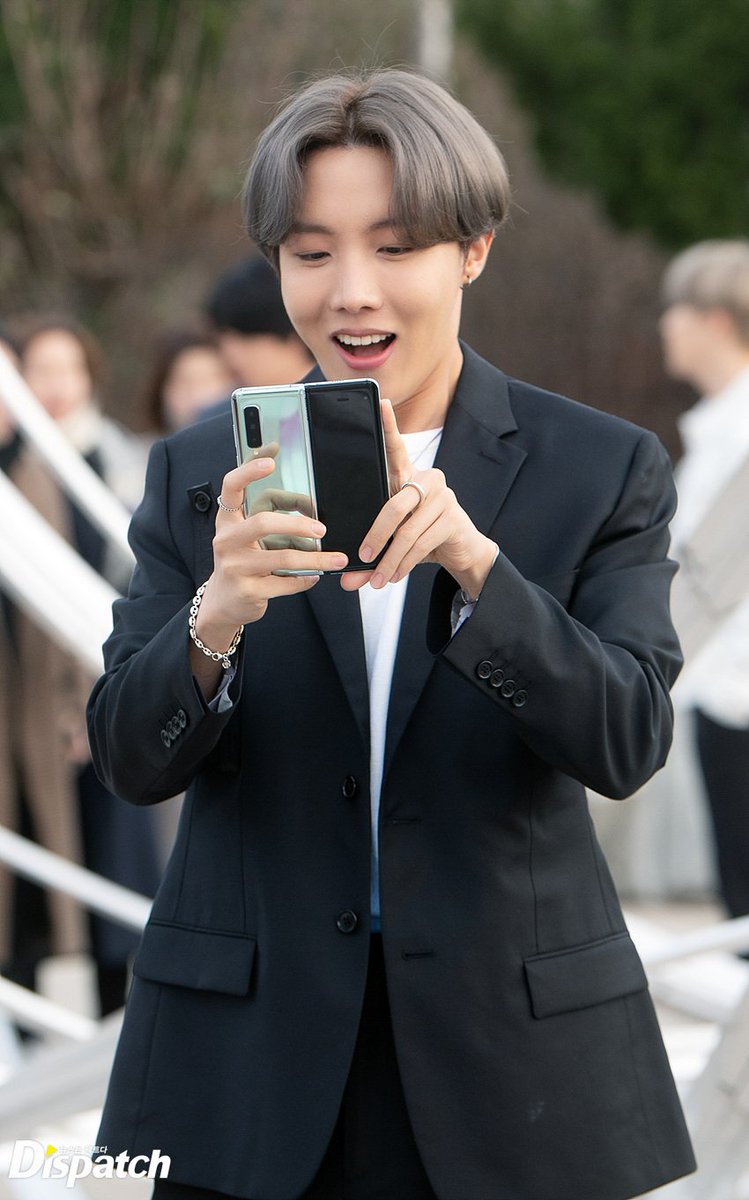 Bangtan India A Twitter Bts And The Samsung Phones They Are Using Jin Galaxy Flip Jhope Samsung Fold Yoongi S Ultra Bts Bts Twt 방탄소년단 T Co 3zpxuemgkw Bangtan India A Twitter Bts And The Samsung Phones They Are Using Jin Galaxy Flip Jhope Samsung Fold Yoongi S Ultra Bts Bts Twt 방탄소년단 T Co 3zpxuemgkw