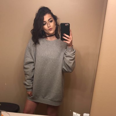 haileyulek's tweet photo. #NewProfilePic https://t.co/nmyVGv3CPL