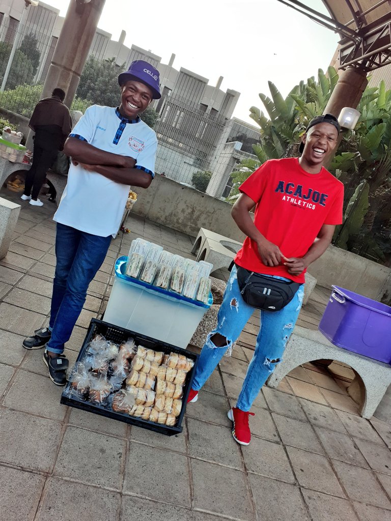 Nton_Ntons's tweet photo. Celebrating my last day at the SABC studios radio park today,I'll be moving to SABC TV centre.

This here is Thato all the way from the North West Ga-khunwana he will be taking over from me here at the Radio Park 

Happy Friday beautiful people pls RT so they can know him. https://t.co/iVVTSgOYCq