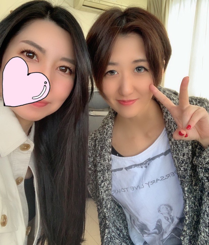 kadan_ai's tweet photo. FJS活動日❤じゃんけんから始まった本日はあす香先生から睾丸について学びます⚾︎⚾︎
えっと…いつもと何が違うかと言うと。
あや乃さんがおりません🤭初の機会に戸惑いながらも楽しみます♪今回もお集まり頂いた受講生様の熱量がスゴイ😍‼️👍 https://t.co/w3HEyfsqQr