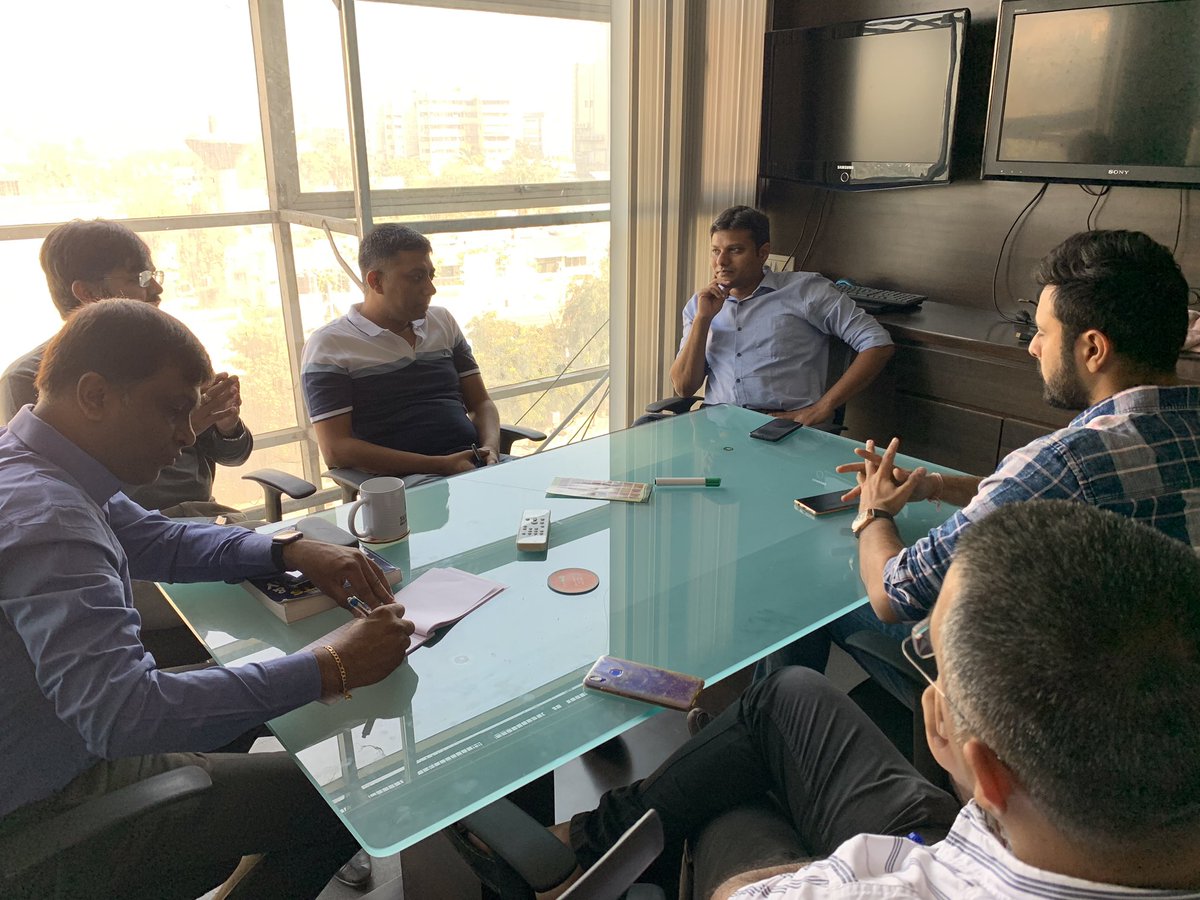 ManishShah6's tweet photo. #DefinedgePathShala is proud to have Prashant guiding team @srvithal388 @Prashantshah267 @shahvinayv https://t.co/cVe83TZE4z