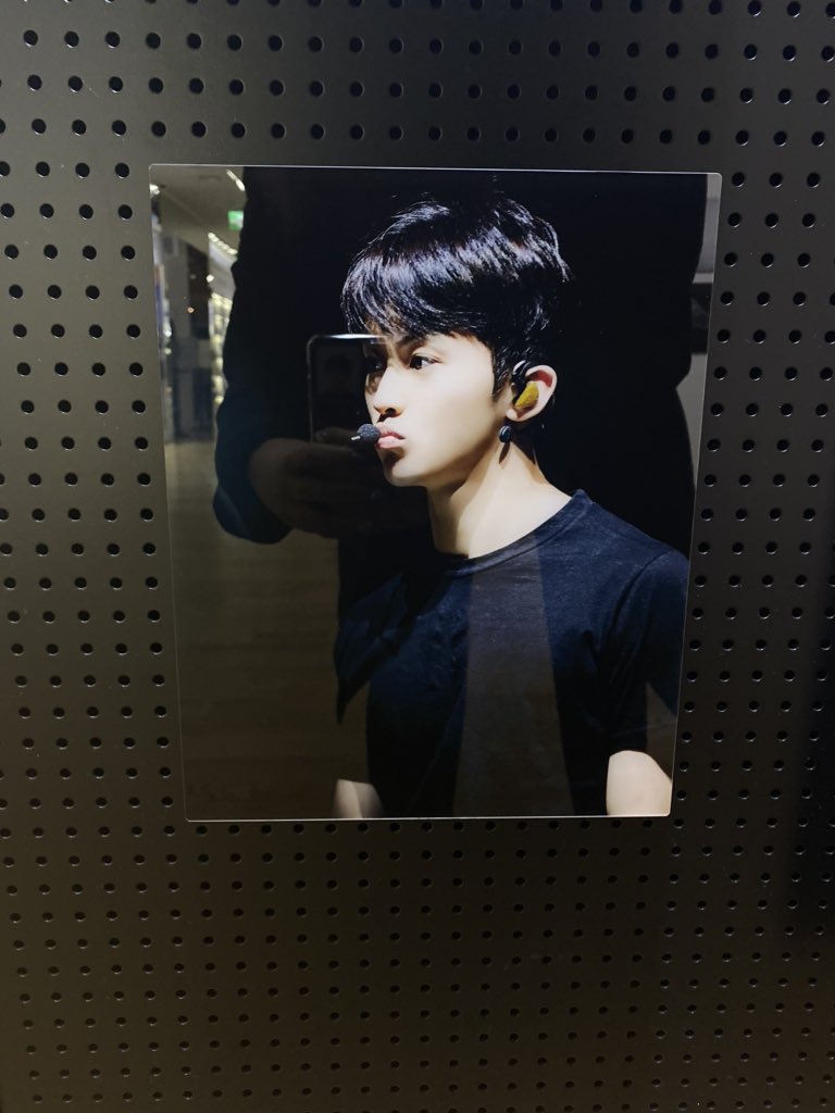 mark pics⁰² tweet media