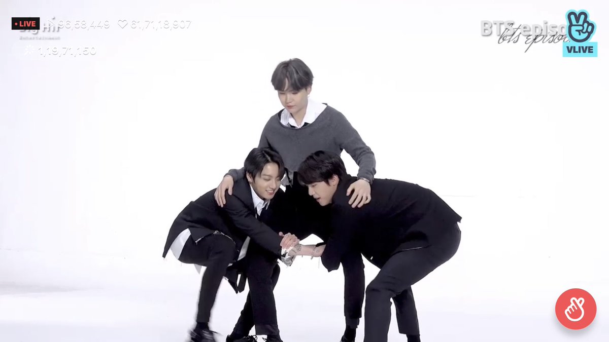 joontojk's tweet photo. Yoongi: I wanna be the king.
BTS: come here babyπ₯Ίπ€§
#MAP_OF_THE__SOUL_7 #7TODAY #MOTS7 #7PreParty #yoonkookjin https://t.co/CjDFJe7YCA