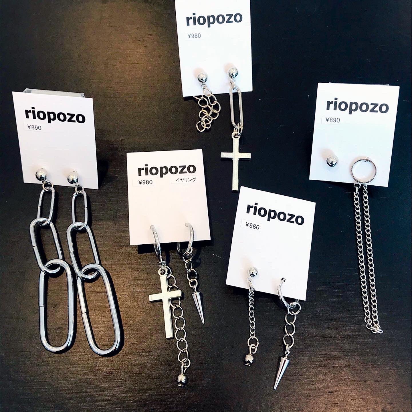 Riopozo 大人気の韓国系のシルバーアクセサリー入荷しました 今回もすぐに売り切れそうな予感 気になった方はお早めに Riopozo 高知 おびさんロード アクセサリーショップ 高知の雑貨屋さん 高知のアクセサリーショップ ピアス