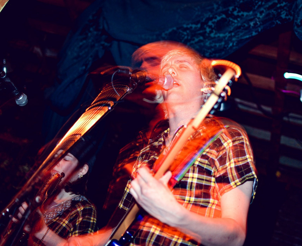 𝔼𝕒𝕣 ℂ𝕠𝕗𝕗𝕖𝕖 tweet media