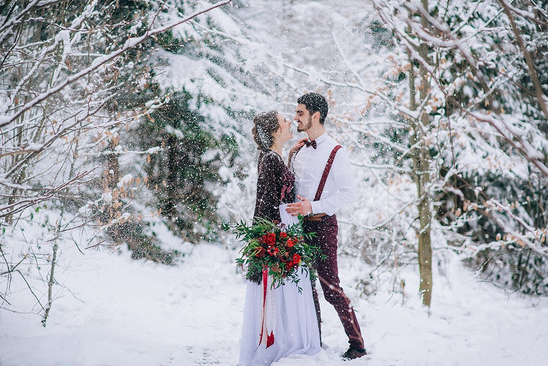 It's February 20th, 2020 and for some, it's the perfect day to get married! Whistler is a great place to celebrate love - would you get married here?

#Whistler #ExploreWhistler #Wedding
