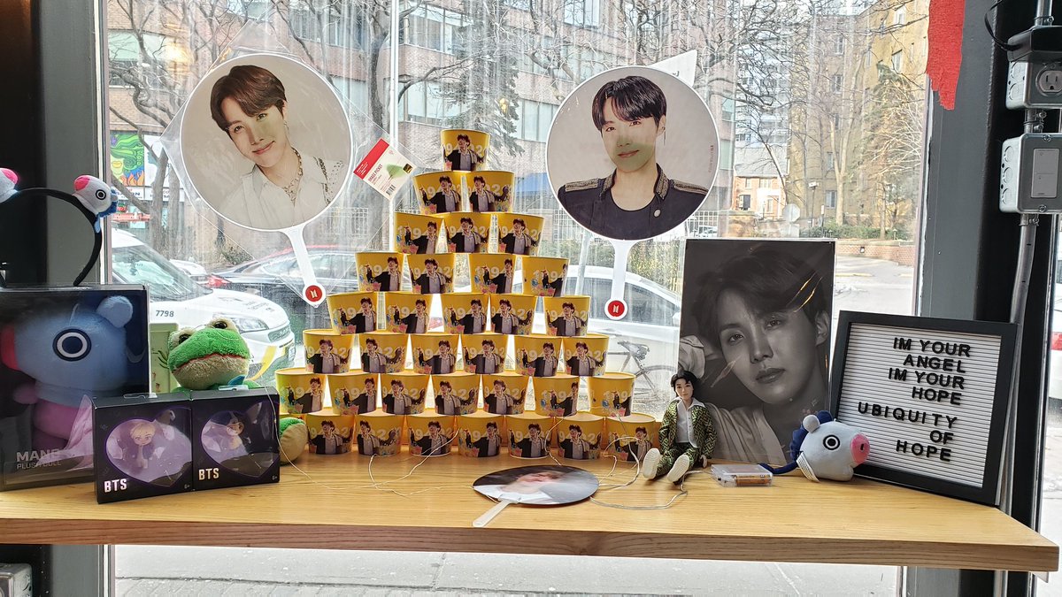 HobiTiff's tweet photo. J-Hope bday event #3 Hopeworldians rise! ๐
hosted by @dayswithyou218 & @ghopewrld thank you so much ๐
#Ubiquity_of_hope #HopeWorldDayTO #hobi_brightens_our_world https://t.co/Belf98kpXu