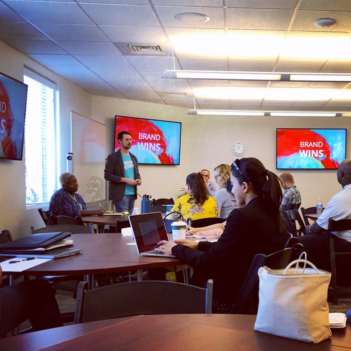 SteveMiller's tweet image. My Big 3 #Highlights from Wed. + Thurs. of @PHXStartupWeek at the @BBBPacificSW were the awesome talks from Jamie Baxter from @QwickShifts, @chrisronzio from @trainual and @remarkamike from @resound. Learned tons about raising capital + #branding essentials! 🚀 #yesphx #thrivephx