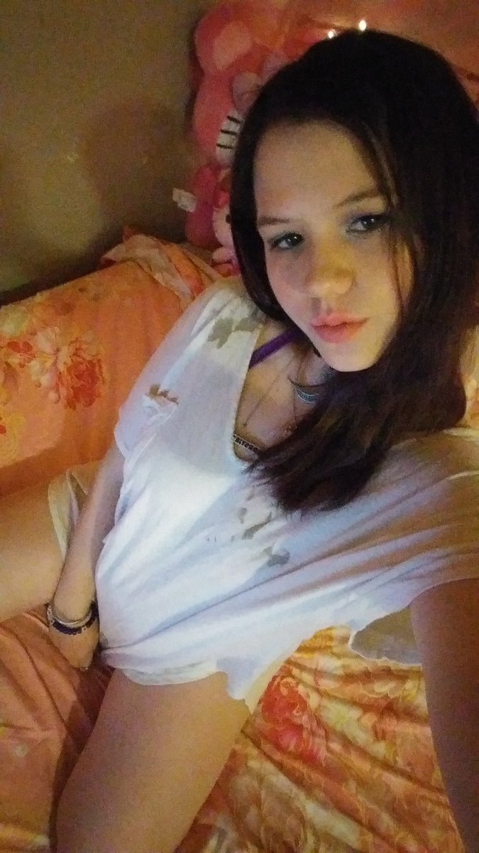 IcyScene's tweet image. Wheres my party? Till have an hour to get me on profiles.myfreecams.com/Lolli_Sweets #mfcmodel #mfclive #fullnude #titsout #Camgirl