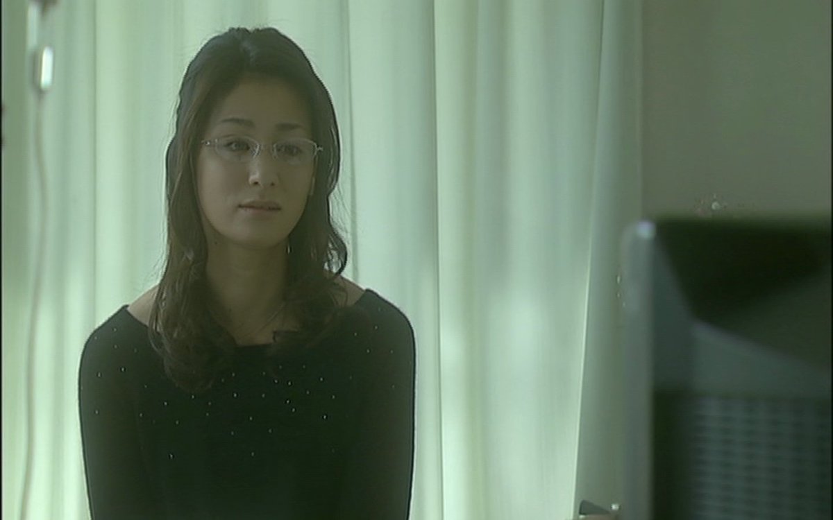 ひろノリのパパ V Twitter 空飛ぶタイヤ これは09年wowowで放送 カーネーション出演直前ですね 死傷事故の真相を追求するために大手自動車メーカーという巨大組織へ闘いを挑む社会派サスペンス 真千子さんは内部告発をするミステリアスで 影のある女性社員のを