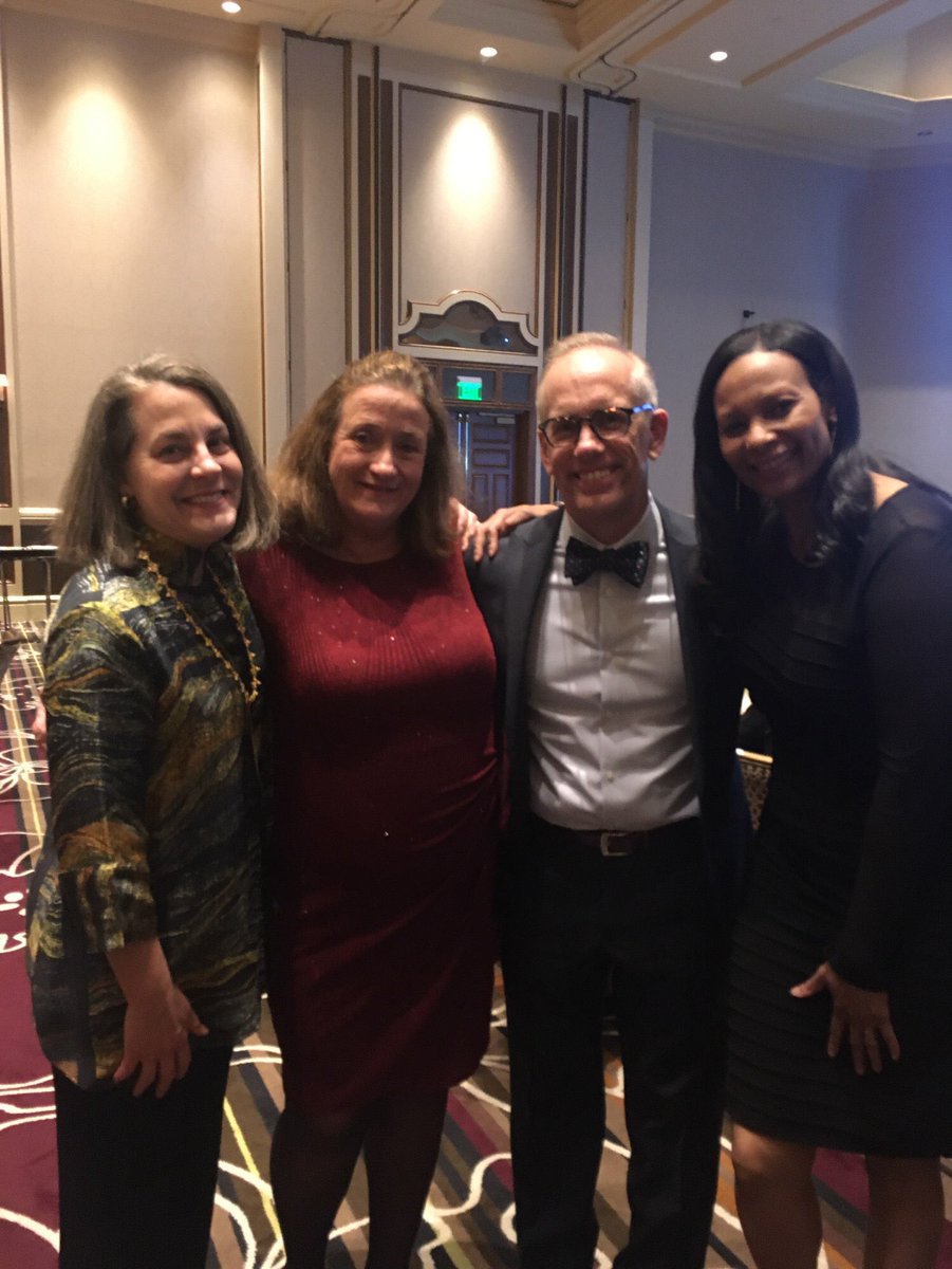 DeniseWill06's tweet photo. Love my Edmentum colleagues!❤️ https://t.co/7NnaYIQRqy