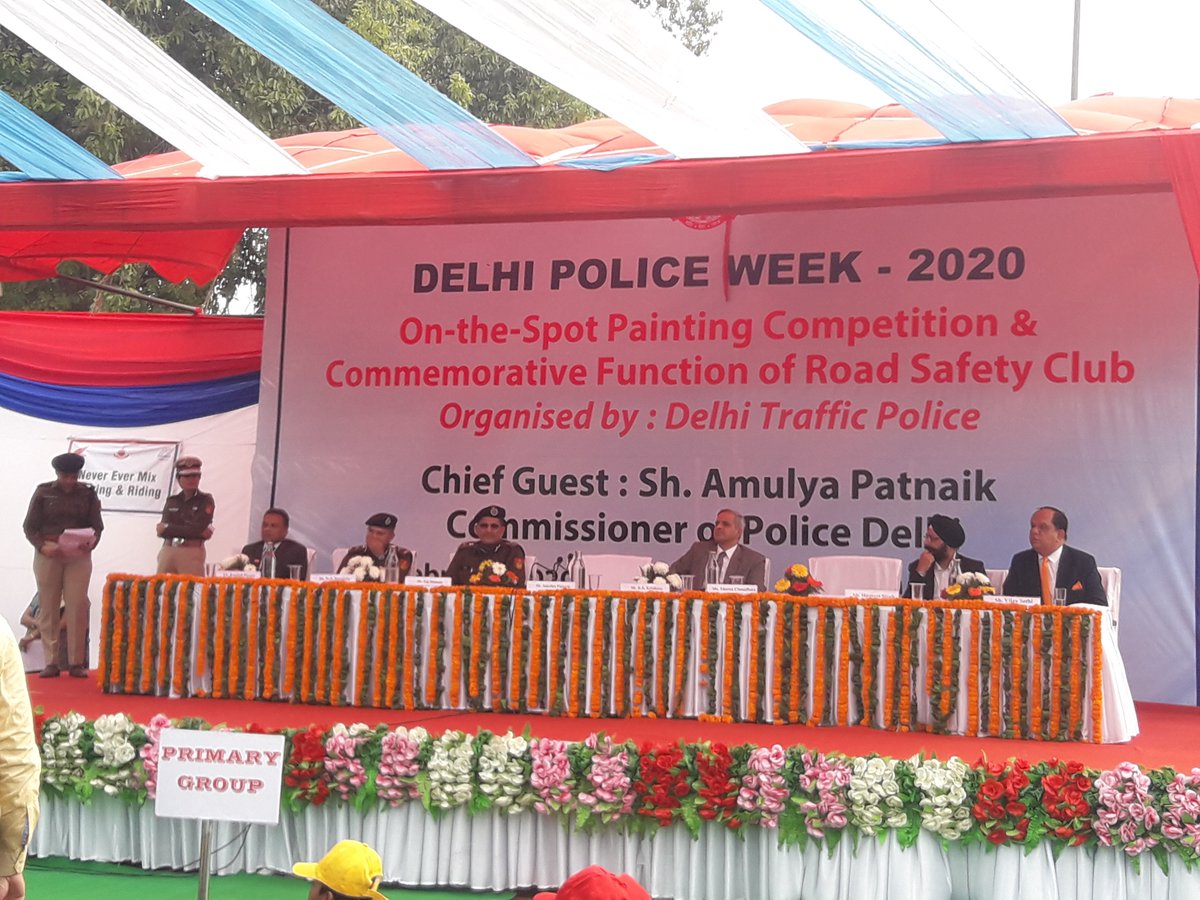 Delhi kids want a safe city, around 800 school children participated in a painting competition organized by the Delhi Traffic Police to spread awareness on road safety and the importance of obeying traffic rules #CSR #Ride Safe India <a href="/HeroMotoCorp/">Hero MotoCorp</a>
