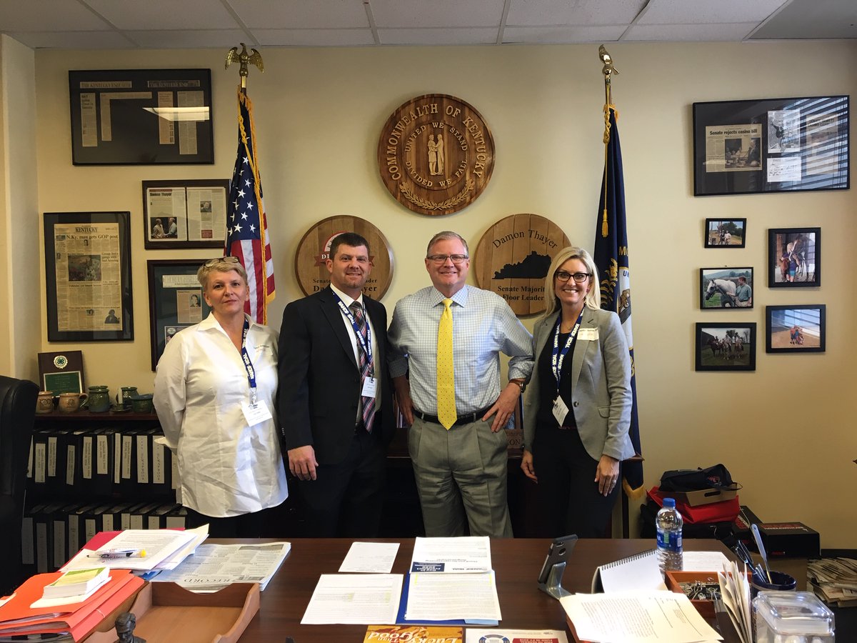 legislativelady's tweet photo. SHC spirit echoing through the halls in Frankfort as KY teams met with legislators discussing key issues-go SHC Commonwealth! #SignatureNation @JoeSteier @tweet2peggyking @LTCrevolution https://t.co/QQPN1Hc3MX