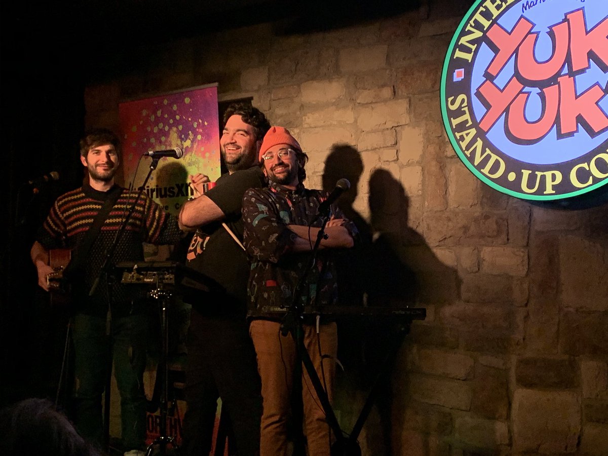 AndyKindler's tweet photo. .@the_cooties killing it at the #ALTShow @YukYuksVan! @JFLNorthWest https://t.co/giqnBlh5OK