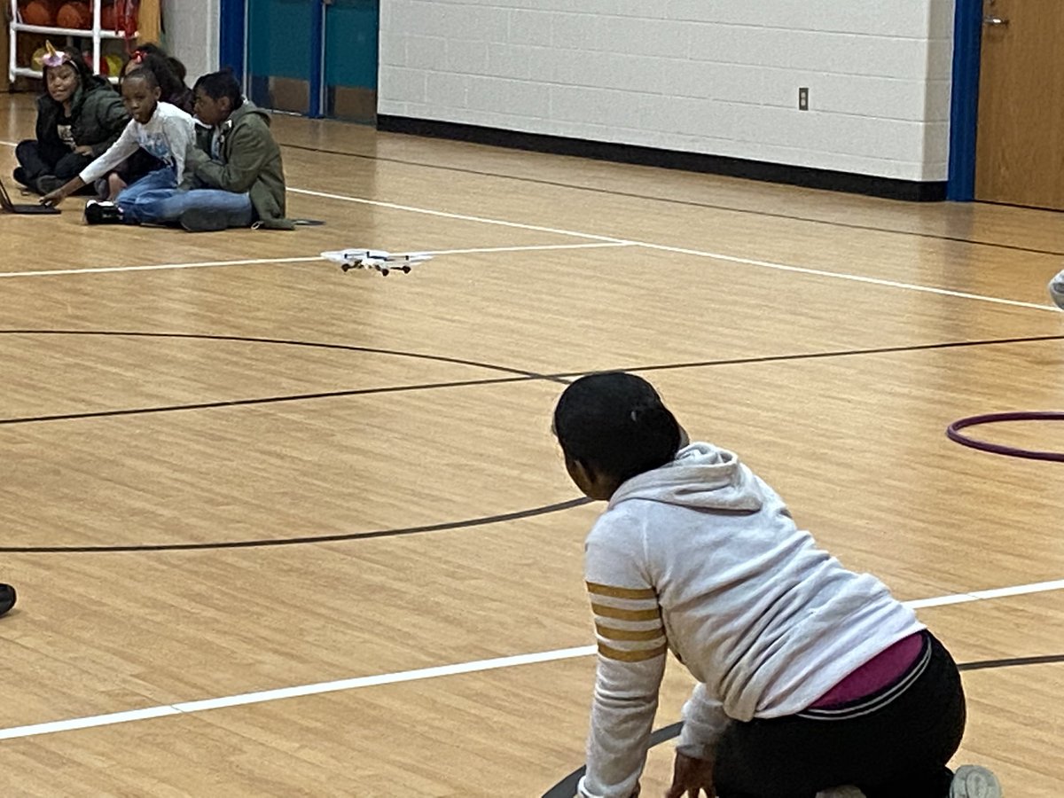 ArthurAsheJrES's tweet image. Drone time #roboticsfun