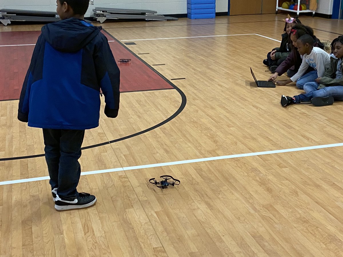 ArthurAsheJrES's tweet image. Drone time #roboticsfun
