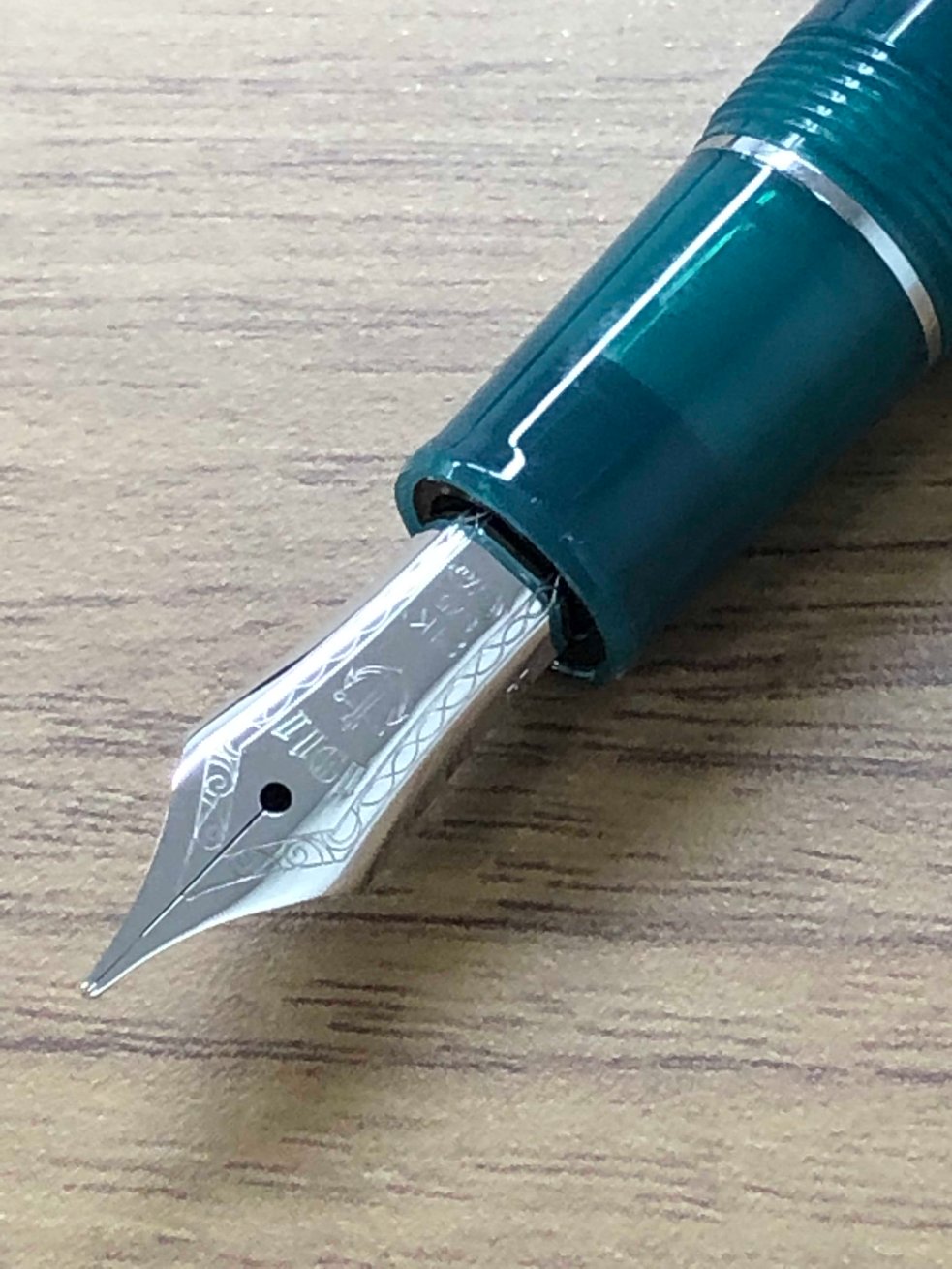 SAILOR 万年筆 カクテルシリーズ クレ・アジュール MF(中細字) SAILOR