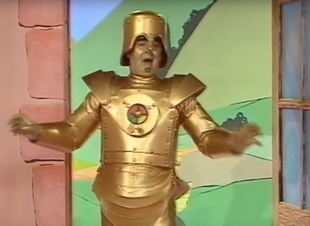 Happy birthday Anthony Daniels 