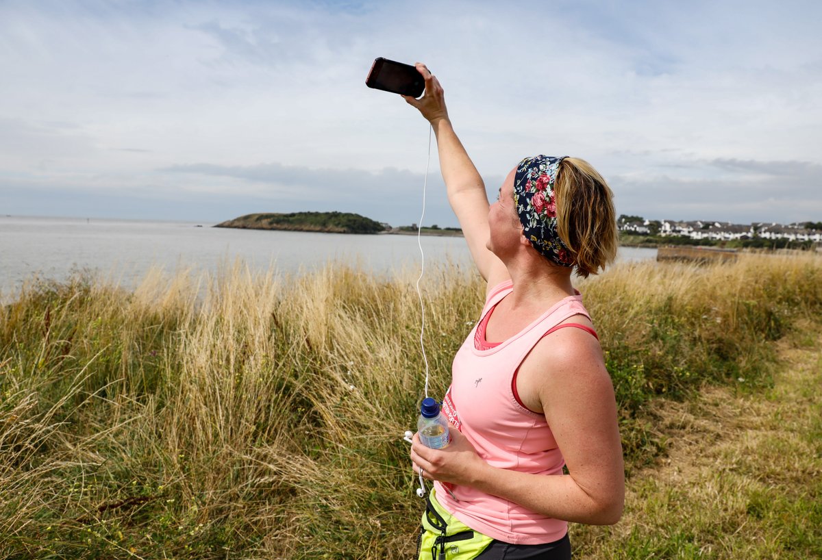 BarryIsland10K's tweet photo. #RunTheIsland this August and look forward to 10K with picturesque sea views on our iconic seaside resort, Barry Island! ☀🍦

Secure your place from just £23, and receive a new medal and t-shirt for your efforts!
➡️➡️ https://t.co/Z6HQZK4eVU https://t.co/Dm4wkiW8lo