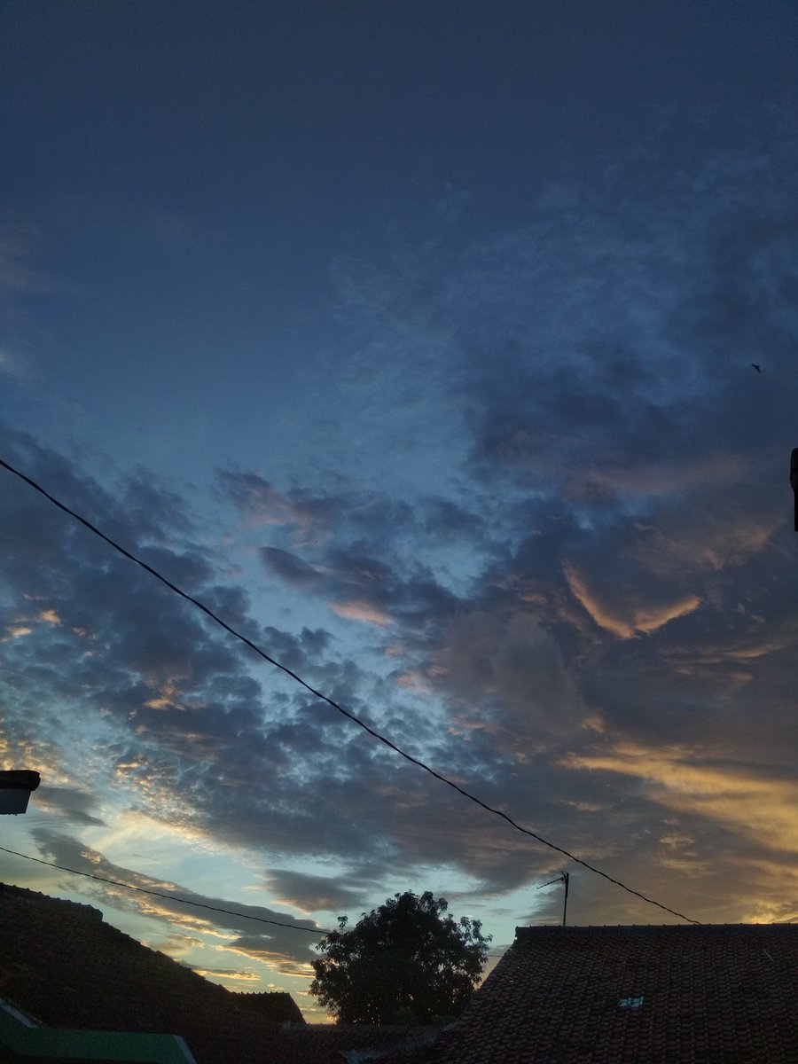 stywthd's tweet photo. Maghrib maghrib, muleh muleh https://t.co/zvlTnjqs6g