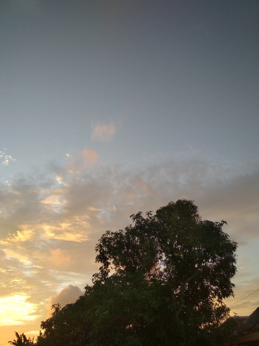 stywthd's tweet photo. Maghrib maghrib, muleh muleh https://t.co/zvlTnjqs6g