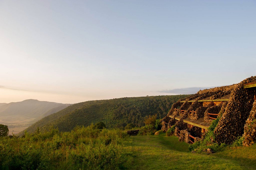 OnShowSolutions's tweet image. We&apos;re delighted to participate in @ITB_Berlin again! Come &amp;amp; visit us &amp;amp; our awesome exhibitors at stand 132 in hall 20.

We are joined by these hotel chains: @3SixtyLuxury, @FANCOURTSA, @HunterHotelsHH, @NewmarkHotels, @ProteaHotels, &amp;amp; @serenahotels. 
#ITBBerlin #GlobalOrganisers