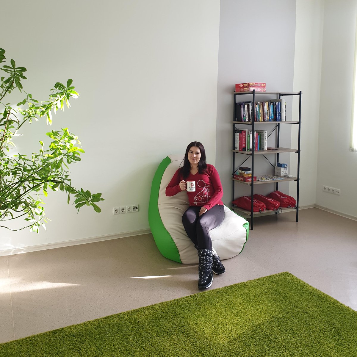 Forma_PRO's tweet image. In Forma Pro, together we create a comfortable space not only for work, but also for relaxation 🧘‍♀️🐠🌿😀
#formapro
#webdevelopment
#webdevelopmentteam
#dedicatedteam