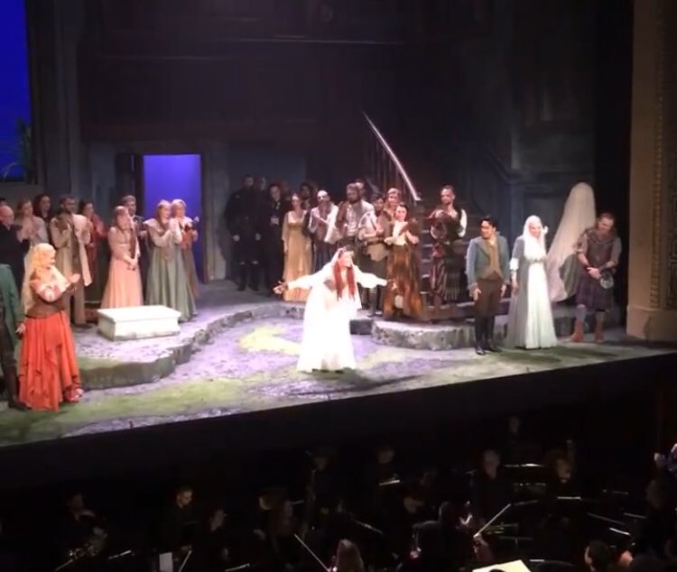 3615_CH's tweet photo. Encore une très belle production à l’@Opera_Comique avec cette #DameBlanche ! Bravo @OlivierMantei , et #OperaPourTous !! https://t.co/bIKYoxBAhB