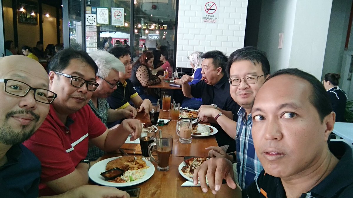 pualdidan's tweet image. Setengah abad.
Cc.@jamie_pang @vignes_k
#frees
#50s