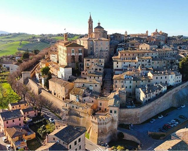 cittacorinaldo's tweet photo. 📍Meraviglioso Corinaldo ( 📷 @ale_bagna3 )
.
.
.
#corinaldo 
#borghipiubelliditalia 
#bandieraarancione
#marchetourism 
#destinazionemarche 
#destinazionecorinaldo 
#italiadellemeraviglie 
#picoftheday https://t.co/MVBA8JRMMW