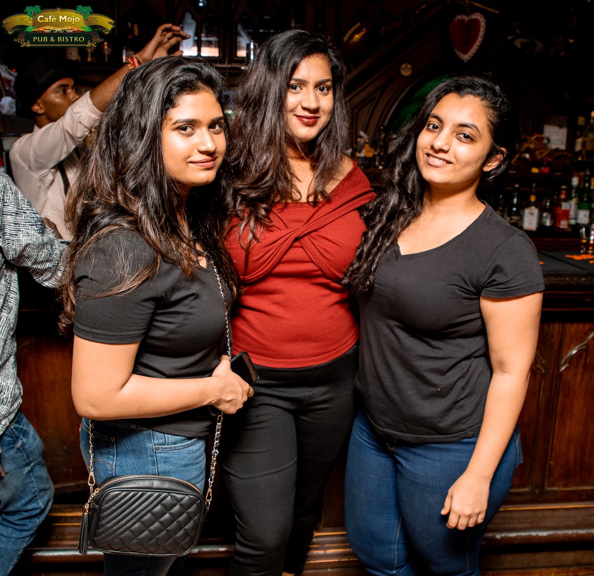 With love flowing through the doors of the quaint little pub around the corner Café Mojo witnessed the most exhilarating Valentine's Day Bash; ' The Ultimate Love Affair.' last Friday 💓😍... Here is a glimpse of what it looked like...