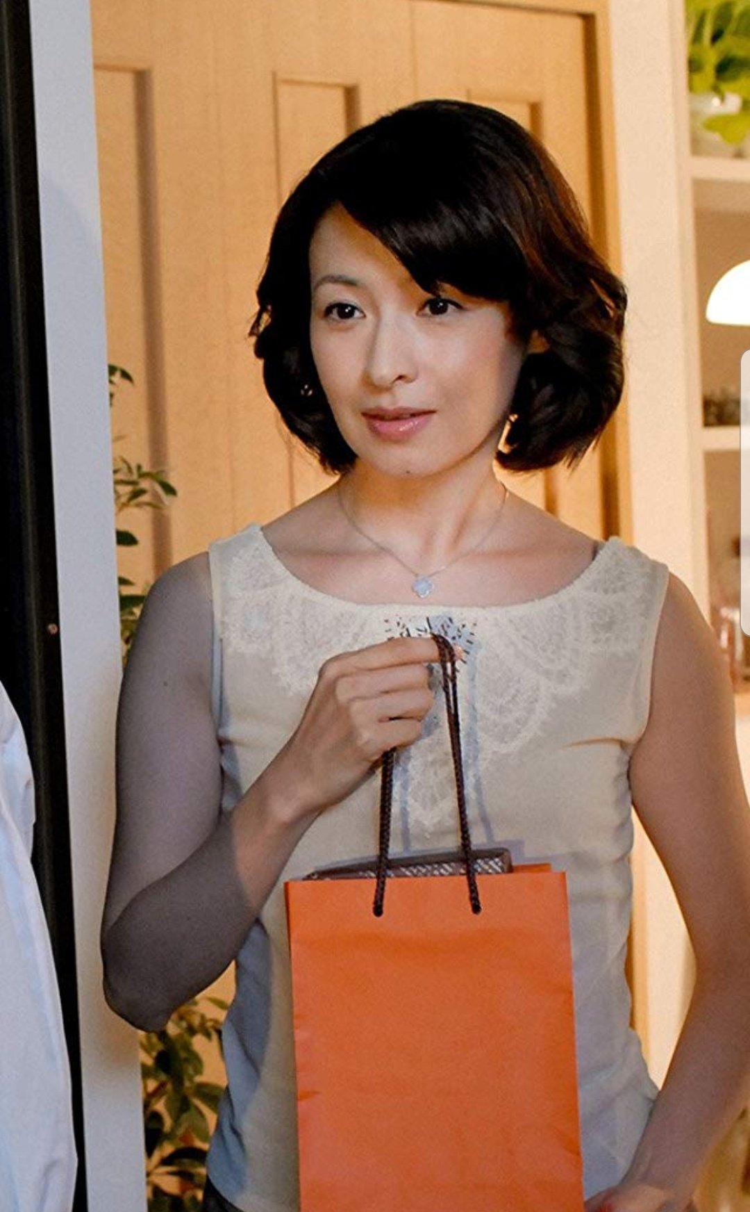 み V Twitter 久しぶりに美しい隣人見てるけど 檀れい可愛すぎるしいつも可愛らしい服装にヴァンクリチラチラ光らせてて檀れいにしかできない役って感じ こんな可愛い奥さまどこに生息してるの み V Twitter 久しぶりに美しい隣人見てるけど 檀れい可愛すぎるしいつも可愛らしい服装にヴァンクリチラチラ光らせてて檀れいにしかできない役って感じ こんな可愛い奥さまどこに生息してるの