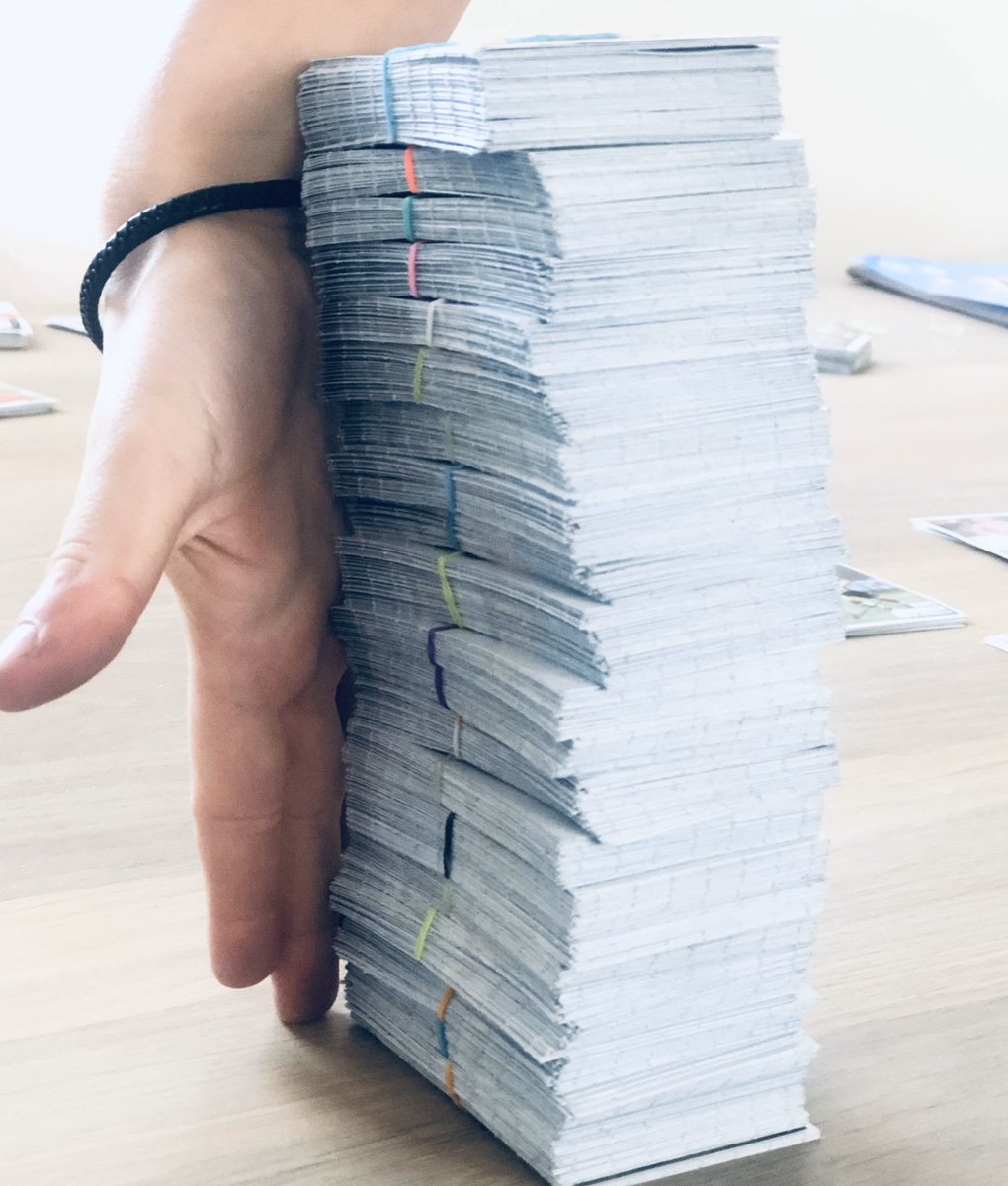 Welke kinderafdeling wil deze voetbalplaatjes bezorgd krijgen? ⚽️
Onze zoon was 3 jaar geleden ziek. Hij is dol op zijn voetbalplaatjes, maar weet dat zieke kinderen afleiding soms heel hard nodig hebben.
Wie kent een kinderafdeling die hier belang bij heeft? DM gerust!

#dtv