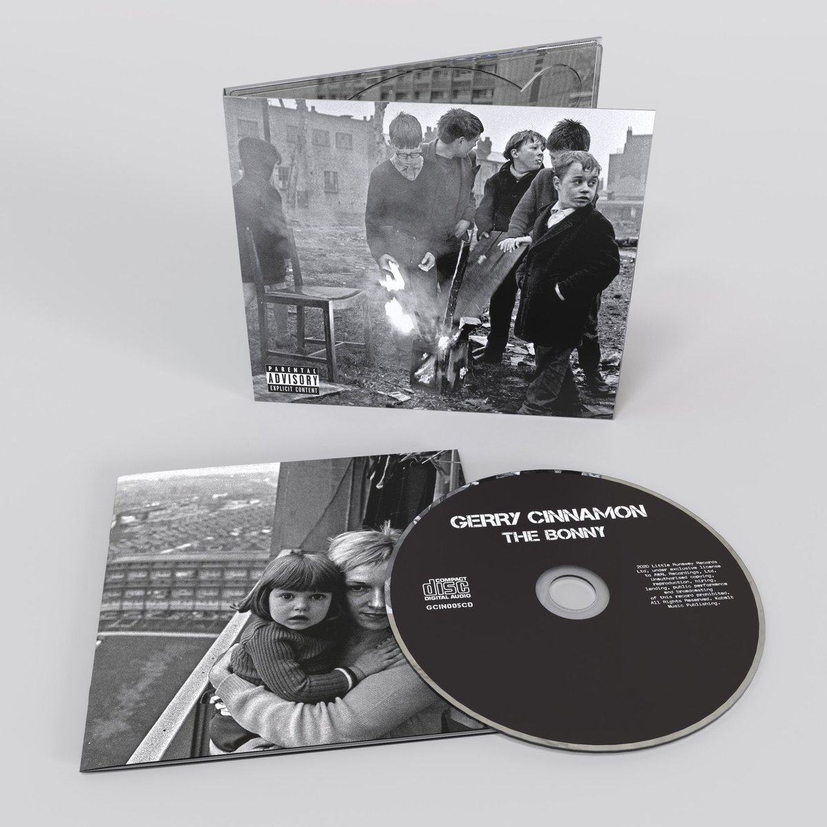 GerryCinnamon's tweet photo. Gerry Cinnamon‘s new album THE BONNY. 
Alternating album covers &amp; limited edition exclusive flame vinyl.🔥
Out April. 

Pre-order @ https://t.co/CTjWwzg7NL https://t.co/B9XXM5BQLN