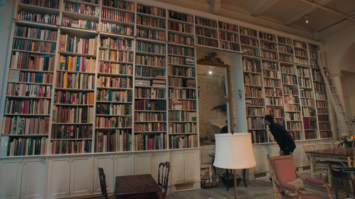A docu about antiquarian booksellers? Looks as comfy as a well-read favourite book. Can't wait for @BooksellersDoc <a href="/wearewhitefox/">Whitefox Publishing</a> <a href="/thebookseller/">The Bookseller</a> 

Trailer here:
bit.ly/2V8W7wR