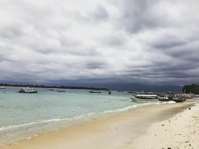 LulaCruel's tweet photo. ocean breeze #travel #traveling #travelgram #instatravel #dnescestujem #dnesletim #Gili #Trawangan #Indonesia https://t.co/XuDmhKbgKd https://t.co/dLw1ml5aEl