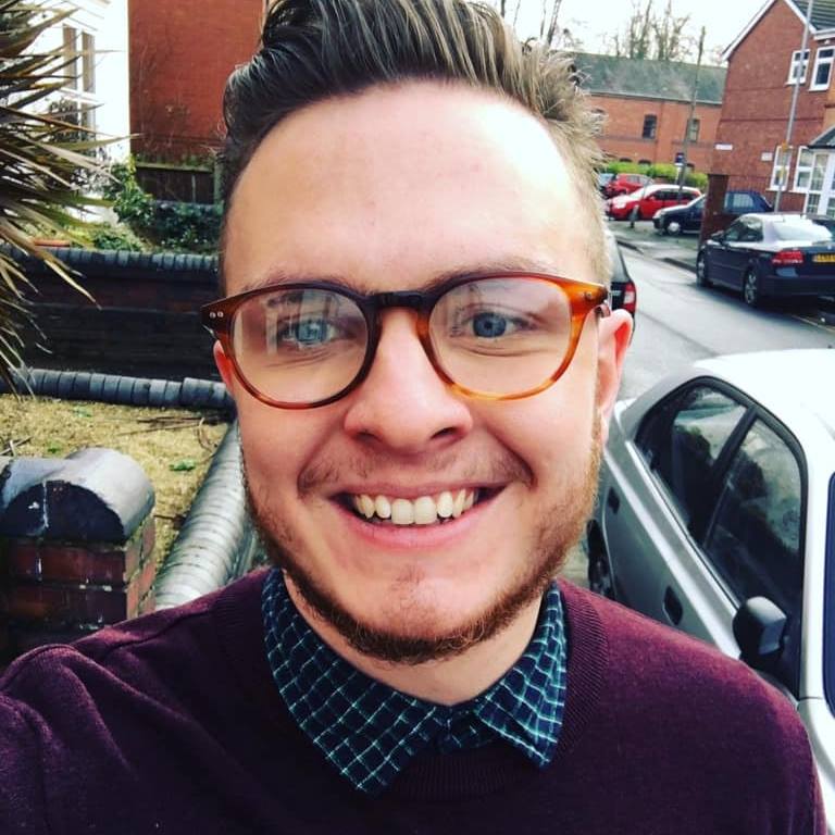 Headturner Search tweet media