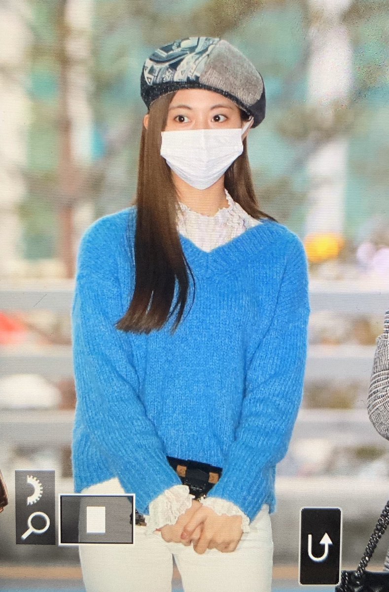 Dimple_Smile614's tweet photo. 200221 ICN출국 프리뷰
#트와이스  #TWICE #쯔위 #TZUYU #子瑜 https://t.co/AL15fDpWM1