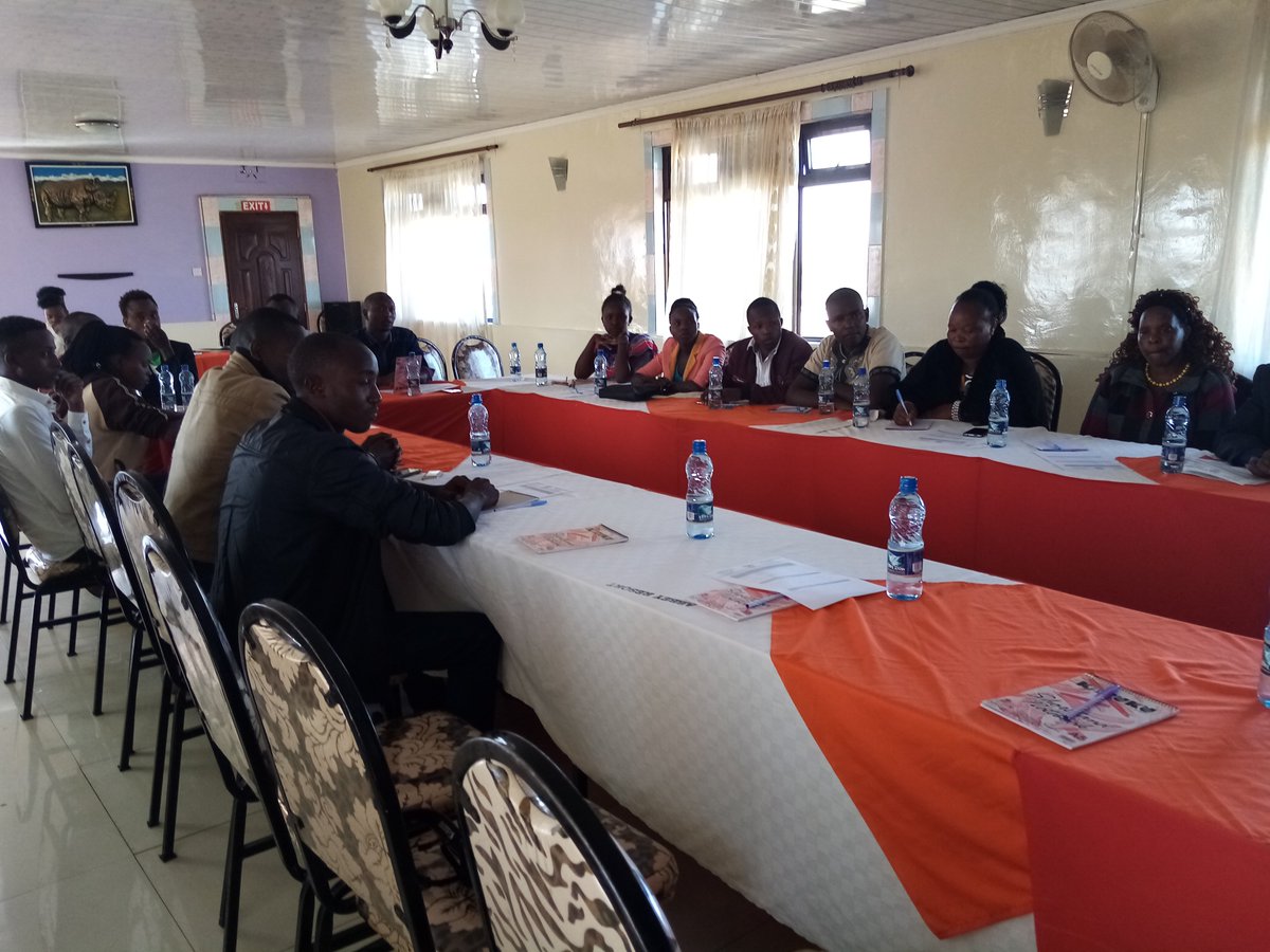 Naomiarusai's tweet image. When language dissapears, community&apos;s identity and culture is lost.  Is learning session. Reviving Ogiek Language.
#MyLanguageMyIdentity
#MyLanguageMyPride
#OgiekLangauageinspace
@UNESCO
@OgiekPeoples @kobskobei