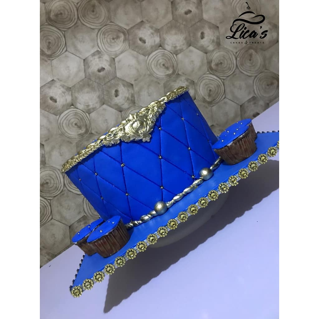 Cake fit for Royalty 😍😍😍
Tell me why you haven't patronized me
#cakesinibadan #ibadanbaker