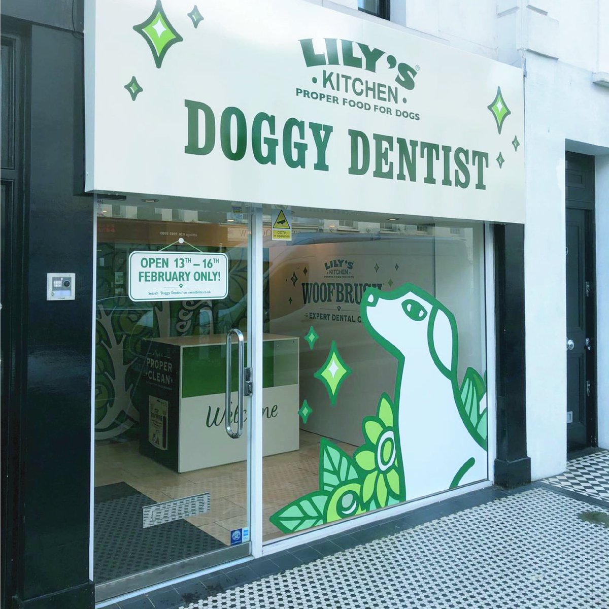 AnnMarie_3Point's tweet photo. #RT @threepointpos: Did anyone visit @lilyskitchenpetfood Doggy Dentist over the weekend? We loved working on this store with our friends at Lily’s Kitchen
#build #install #manufacture #Retaildesign #retailpopups
@threepointpos https://t.co/yYmtVvmZtg
