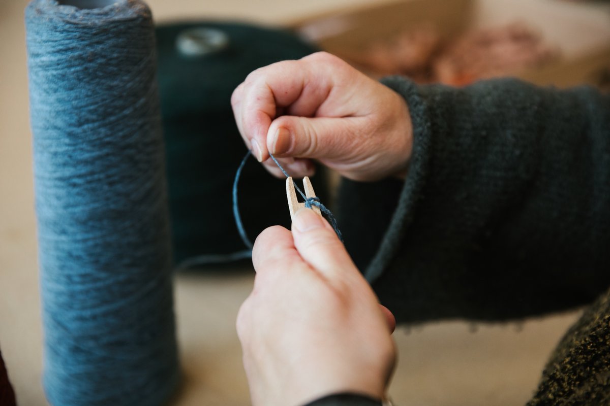 sunnybankmills's tweet image. All our weaving courses in Spring are sold out now - but we have spaces in Autumn! Book here: eventbrite.co.uk/o/sunny-bank-m…

#LearnToWeave #Weaving #Loom #Weave