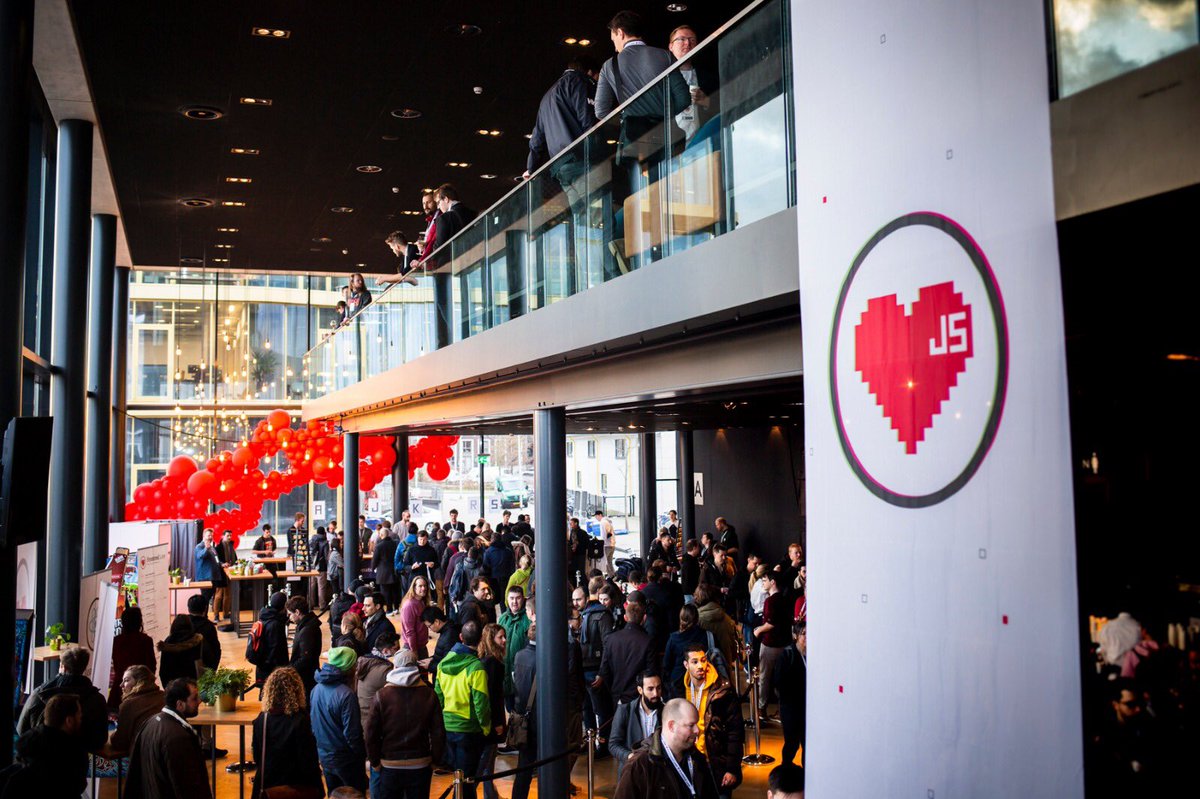 📸 WoW what a Wednesday we had! First pictures 📸 First pictures on Facebook: facebook.com/frontendlove #frontendlove #javascript